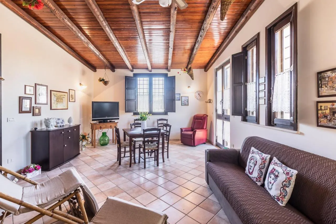 Holiday home Villa Kalos Near The Sandy Beach, Parking & Wifi Noto