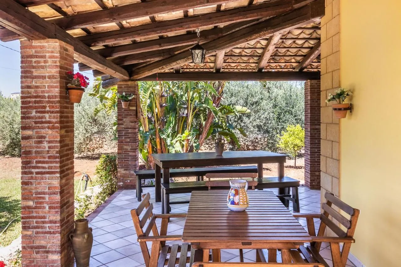 Villa Kalos Near The Sandy Beach, Parking & Wifi Noto Holiday home
