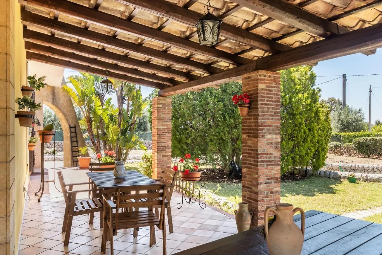 Villa Kalos Near The Sandy Beach, Parking & Wifi location