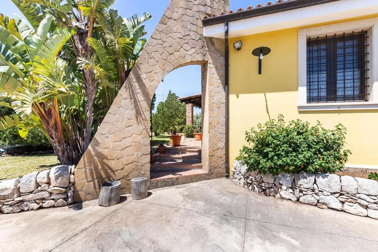 Villa Kalos Near The Sandy Beach, Parking & Wifi Noto Holiday home